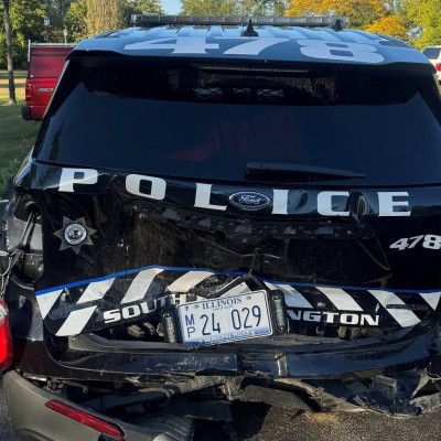 Tesla τράκαρε σε περιπολικό – Είχε ενεργοποιήσει την αυτόνομη οδήγηση