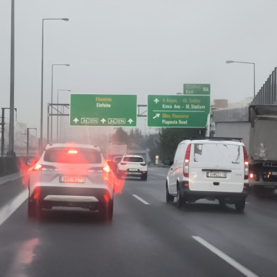 Ζεις στην Αττική; Δες πόσες ώρες έχασες στους δρόμους το 2024