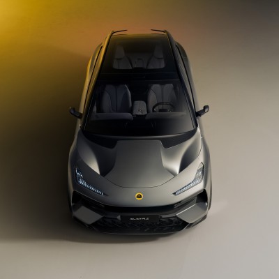 Έρχεται η plug-in Lotus Eletre με απόδοση που ξεπερνάει τους 1.000 ίππους!