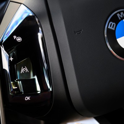 Πώς η BMW θα απαγορεύσει την οδήγηση στους μεθυσμένους