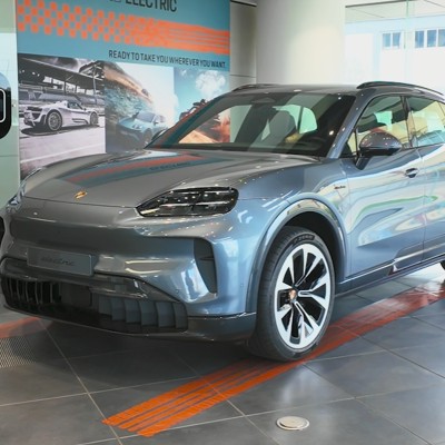 Στην Ελλάδα η νέα Porsche Cayenne Electric! [video]