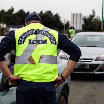 Πώς μπορώ να καταγγείλω αστυνομικό; Τι ισχύει στην Ελλάδα