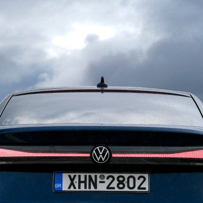 Γιατί όλη η Γερμανία αγοράζει αυτό το ηλεκτρικό της Volkswagen; – Δίνουν 54.000 ευρώ