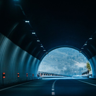 Η Ελλάδα αποκτά τον καλύτερο αυτοκινητόδρομο - Έχει μήκος 187 km, 23 τούνελ και κοστίζει 2,05 δις ευρώ