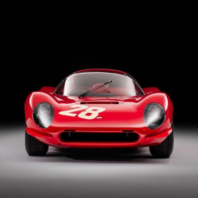 Οι πλουσιότεροι συλλέκτες στον κόσμο πάνε Παρίσι – Για να διεκδικήσουν δύο Ferrari