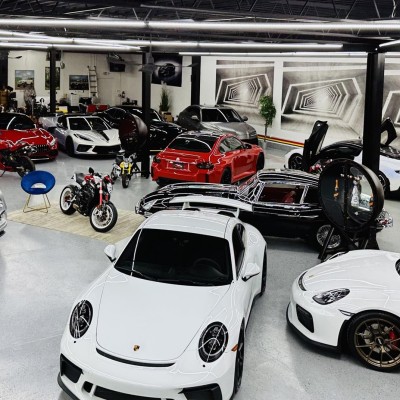 Εμπορία πολυτελών αυτοκινήτων πουλούσε… και ναρκωτικά – 40 χρόνια φυλακή στον ιδιοκτήτη