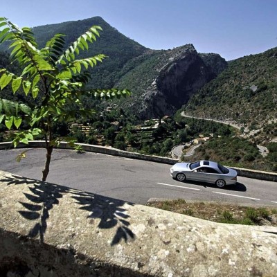 Κάποιος πλήρωσε 293.000 ευρώ για μια Mercedes CL του 2005