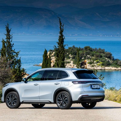 Η Νο1 μάρκα στην Κίνα για το 2026 - Πουλάει στην Ελλάδα  αυτοκίνητα από 26.990 ευρώ