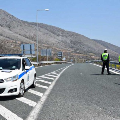 Εθνική οδός: Πήραν το δίπλωμα από αλλοδαπό οδηγό μέχρι τον Μάρτιο του 2027 - Δείτε τι έκανε