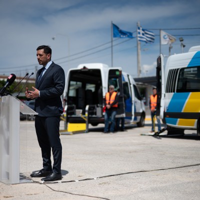 Αυτά είναι τα 10 νέα λεωφορεία της Αθήνας – Και είναι δωρεάν (δείτε γιατί)