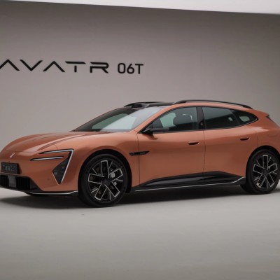 Station Wagon με 955 ίππους, 1.250 km αυτονομία και τιμή κάτω από 30.000 ευρώ!