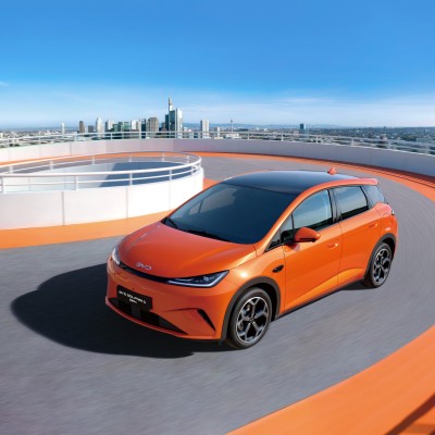 Η BYD φέρνει στην Ελλάδα το φθηνότερο plug in hybrid – Με αυτονομία 1.000+ km