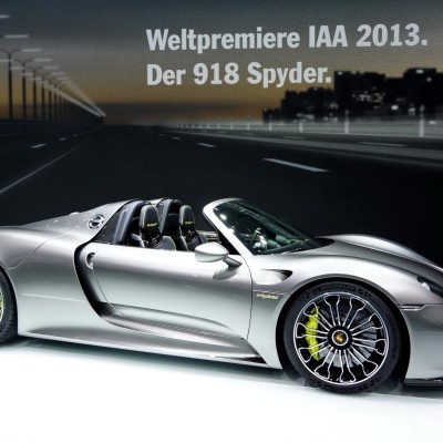 Δίνει ένα… νησί για μια Porsche!