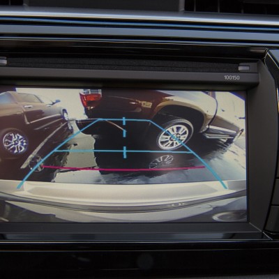 Υποχρεωτικές οι κάμερες οπισθοπορείας το 2018