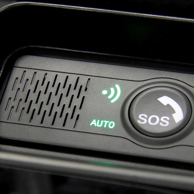 e-Call σε όλα τα αυτοκίνητα το 2018