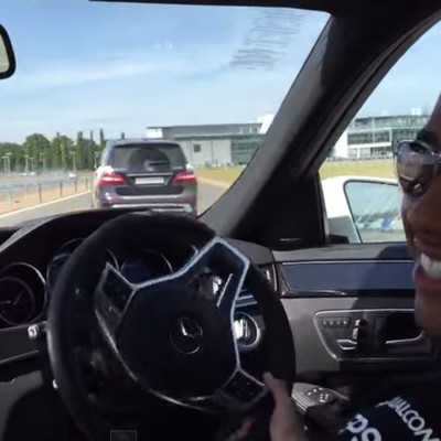 L.Hamilton driftάρει με μία E63 AMG (VIDEO)