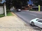 Quick thinking Porsche driver outwits an armed hijacker