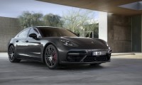 2017 Porsche Panamera Turbo video debut