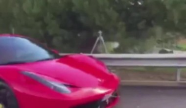 Neymar crash Ferrari