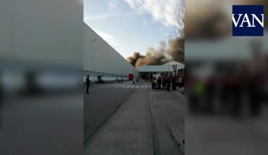 Πυρκαγιά στο εργοστάσιο της Seat στη Βαρκελώνη