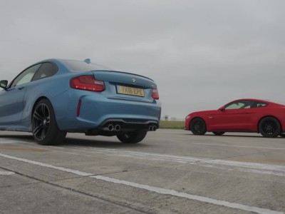 Ford Mustang 5.0 GT vs BMW M2 - evo DRAG BATTLE
