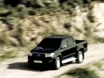 Toyota Hilux 2011: Unstoppable