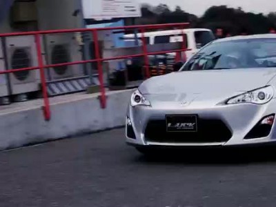TOYOTA 86 RALLY CAR ON TEST TRACK